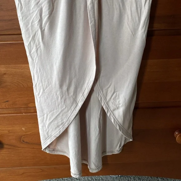 Long beige dress - Picture 3 of 7